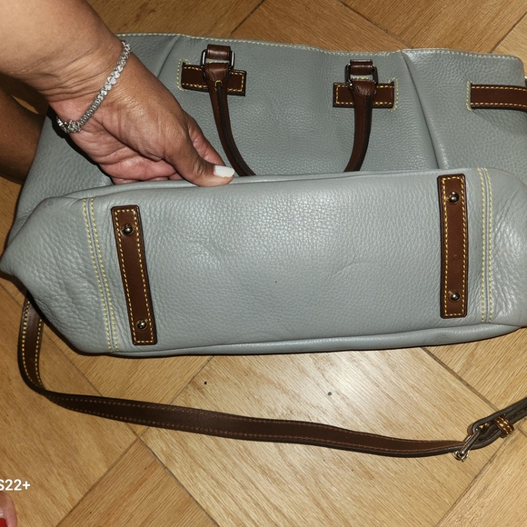 Dooney & Bourke Samba Belted Shopper - Picture 6 of 10